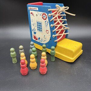 Holgate There Was An Old Woman Who Lived In A Shoe Playset & Bookend W/ Figures